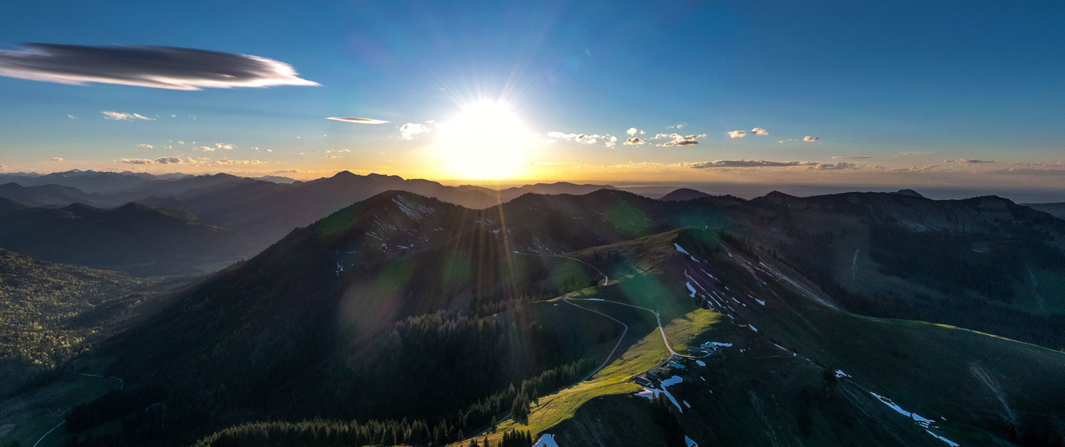 Sonnenuntergang im Isarwinkel